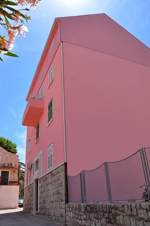 Luxury Oasis Split